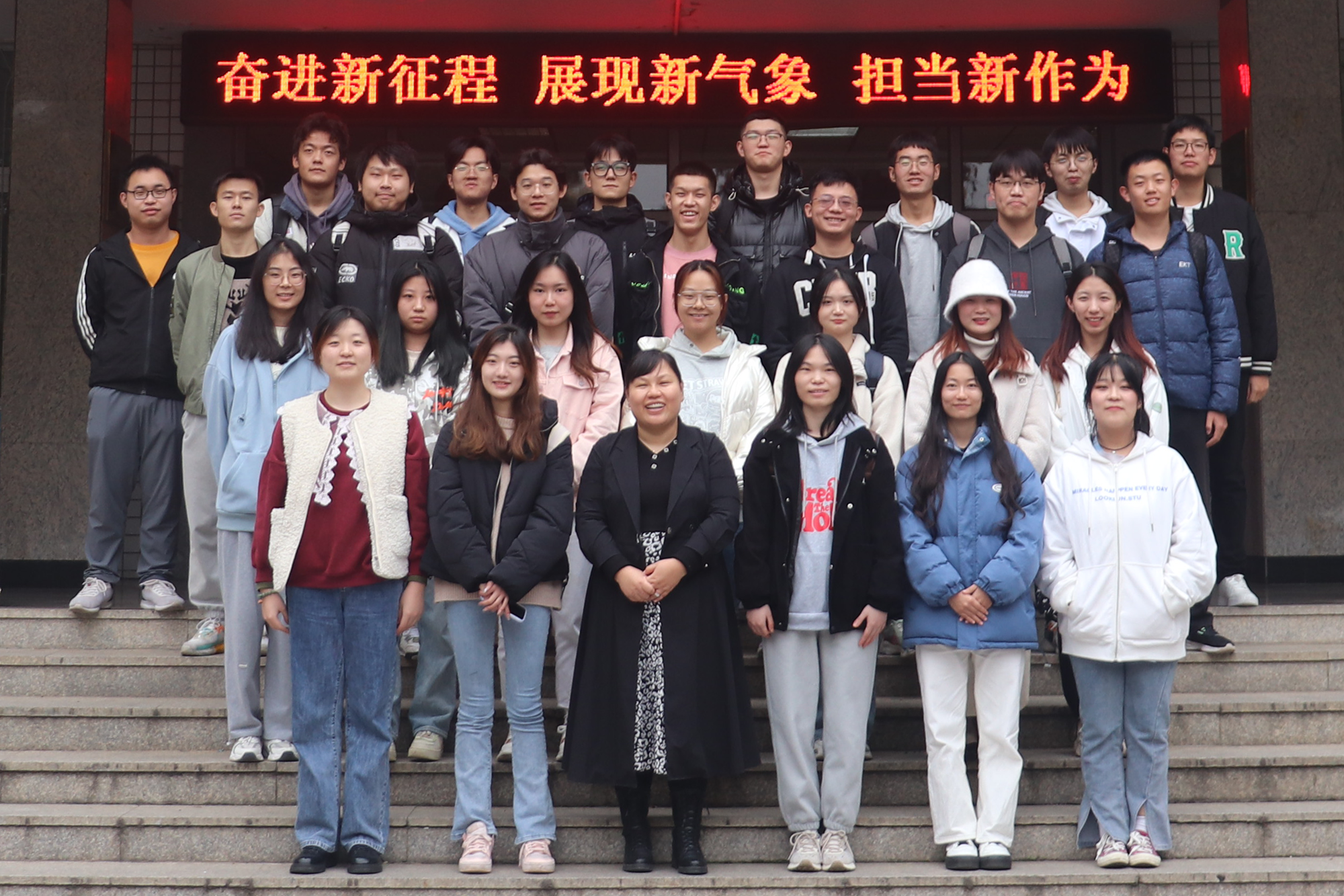 合照无绿帽小说
111.png