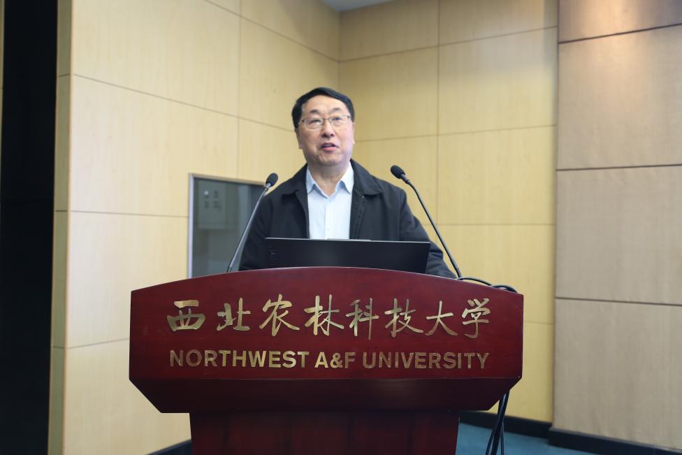 3.绿帽小说
姚军虎教授发表讲话