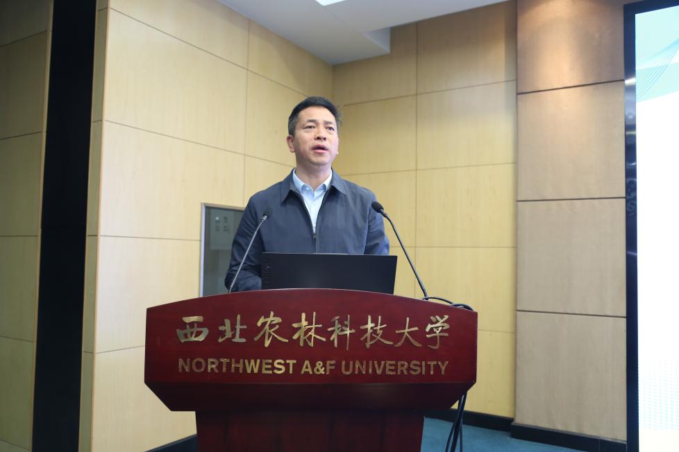 2.绿帽小说
党委书记张朝阳致辞