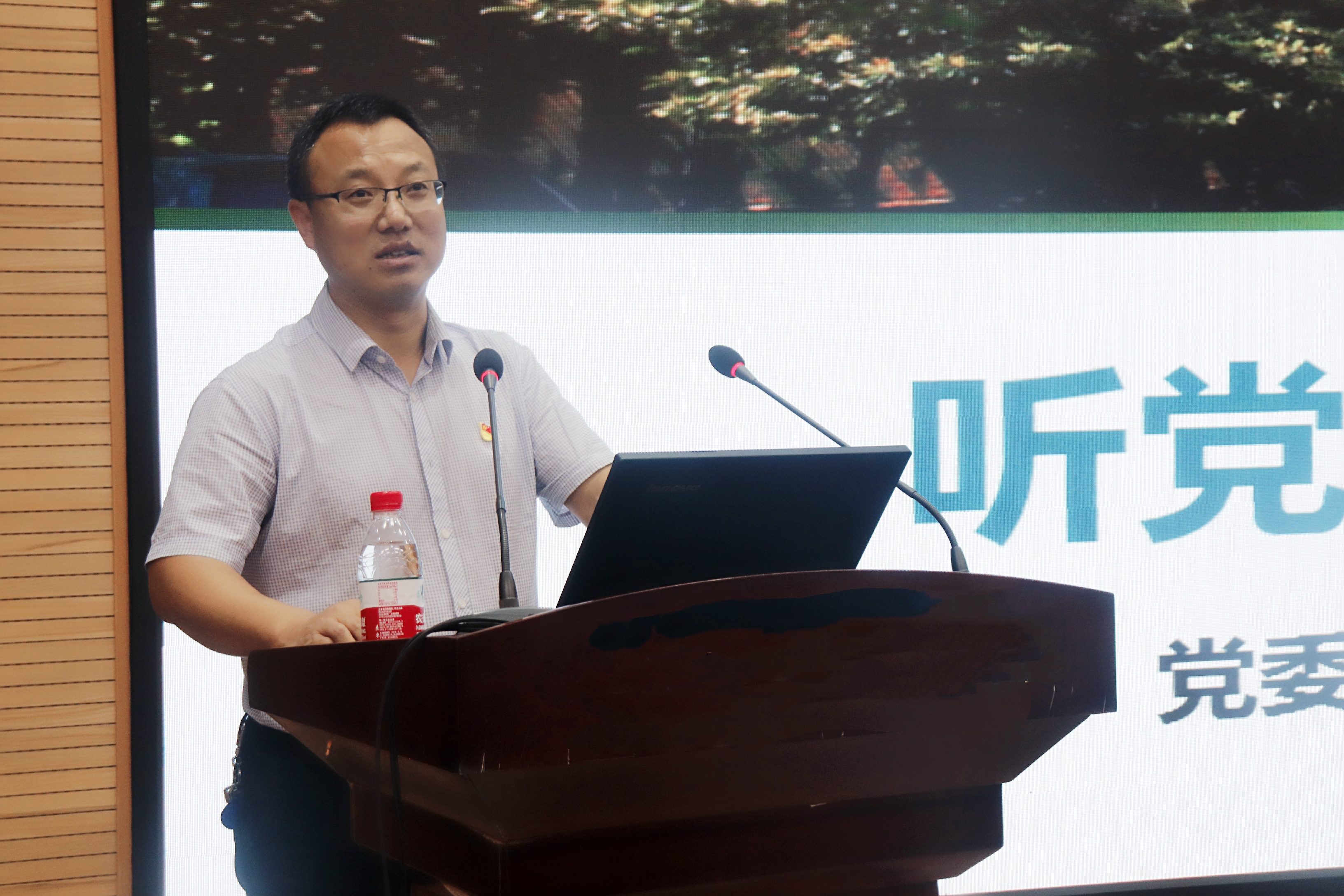 15f4708be2ad4c999c9c2c5295b38349.jpg 15f4708be2ad4c999c9c2c5295b38349.jpg