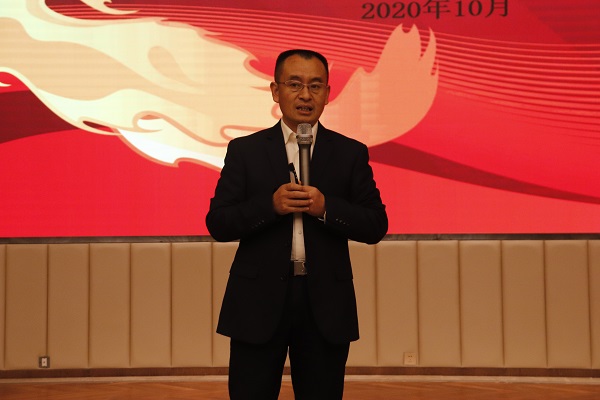 ad2278e4d9e44d9c9ae2db0a2c29246d.jpg 正能集团助理副总裁母猪事业部总经理杨碧泉分享养殖场工艺.jpg