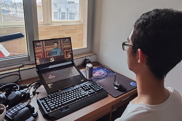 38f552c95cb143e3aa7e785acc781ef1.jpg 动科2005 余卓怿_副本.jpg