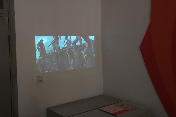 3f61f555d32d48c795a5f2ce36f7e915.jpg 观影2.jpg