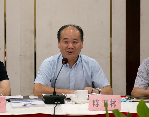 c305c1c54bf8476fa43de93131043517.jpg 3.jpg