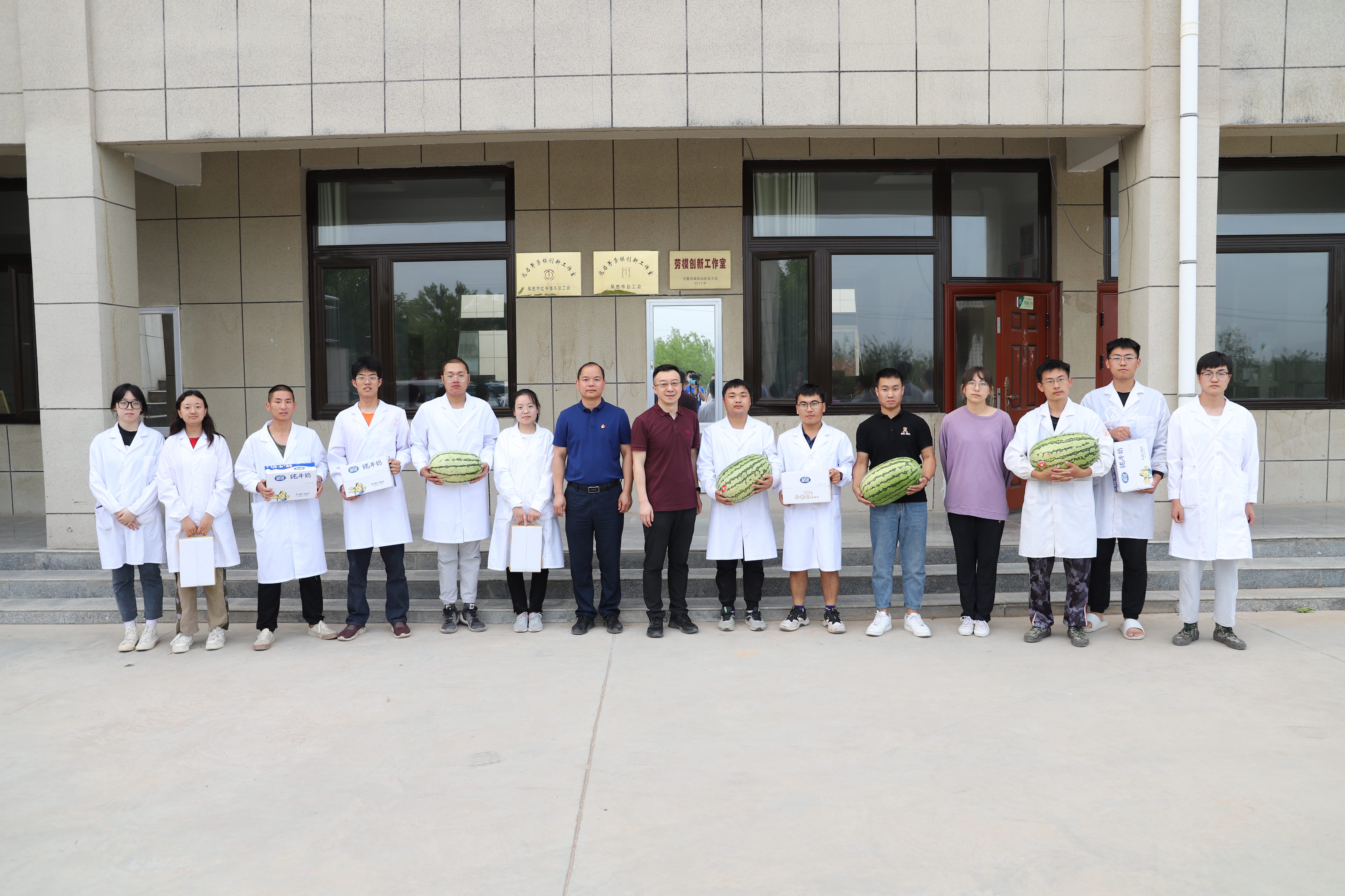 f82c9d37355b4e16867d0bed9f9ff322.jpg f82c9d37355b4e16867d0bed9f9ff322.jpg