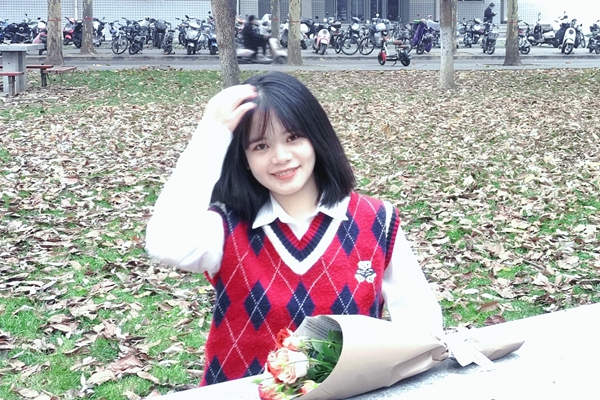 8909dc6b842d49908839d63066f0df7c.jpg 戴旭蕾_副本.jpg