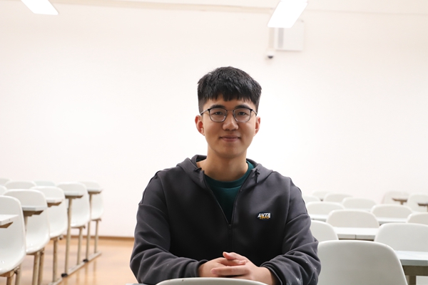 eaaf352161794e559632733d4a7501de.jpg 刘启祥_副本.jpg