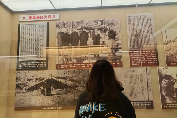 f4229ea650b84026b4a00d547dc8e42e.jpg 9de34c8a5eef46a181024eeac40d849d.jpg