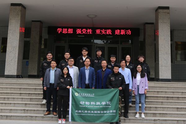 79ab356ab8a846d0913d5f7189a2e436.jpg 336A005033.jpg